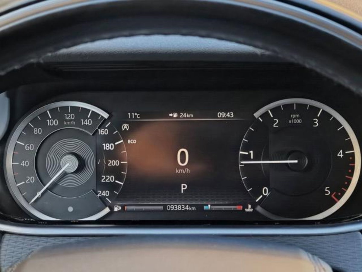 Land Rover Range Rover Evoque 2.0D I4-L.Flw 150 CV AWD Auto HSE (9)