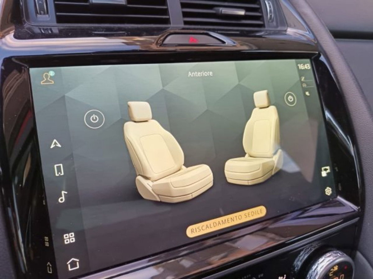 Jaguar E-Pace 1.5 I3 160 CV Auto R-Dynamic (12)