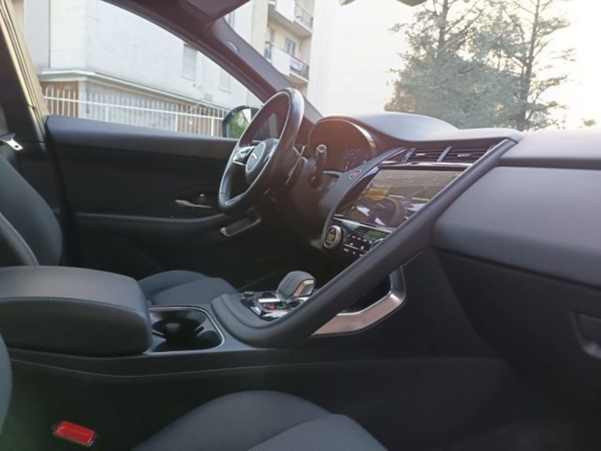 Jaguar E-Pace 1.5 I3 160 CV Auto R-Dynamic (5)