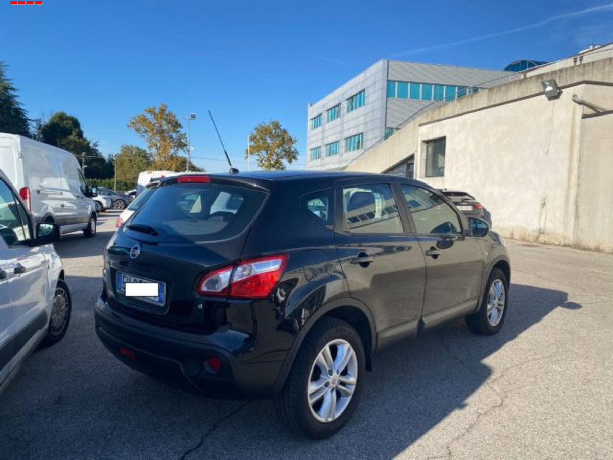 Nissan Qashqai 2.0 dCi DPF n-tec (4)