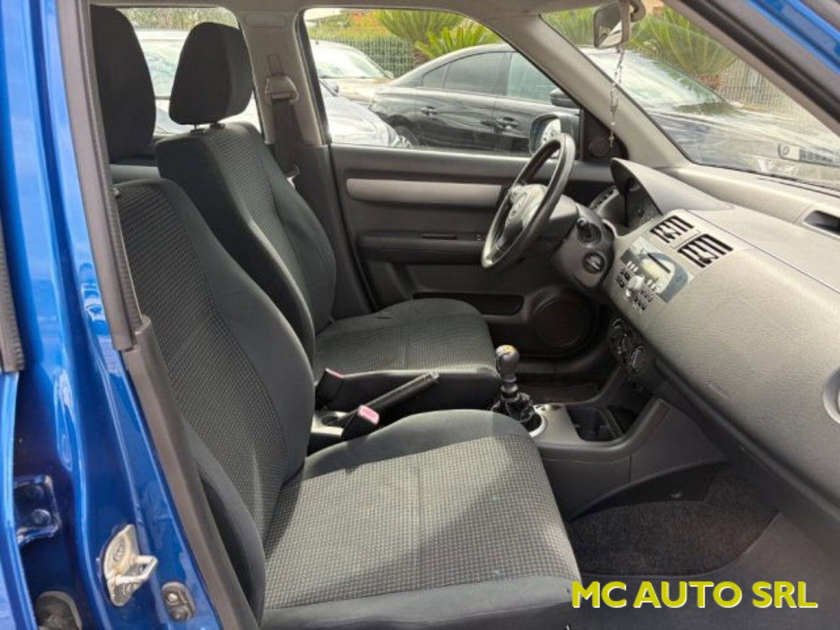 Suzuki Swift 1.3 DDiS 5p. GLX (10)