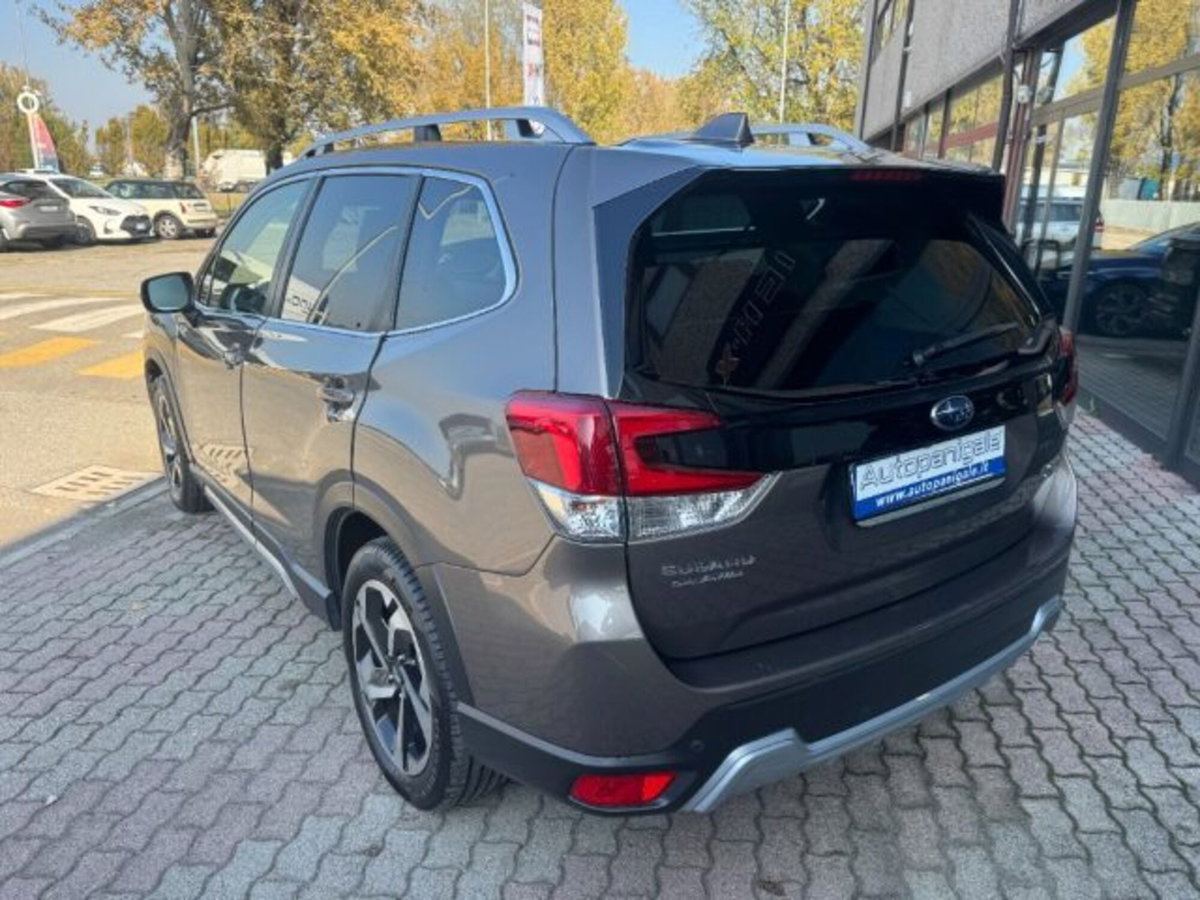 Subaru Forester 2.0 e-Boxer MHEV CVT Lineartronic Premium (5)