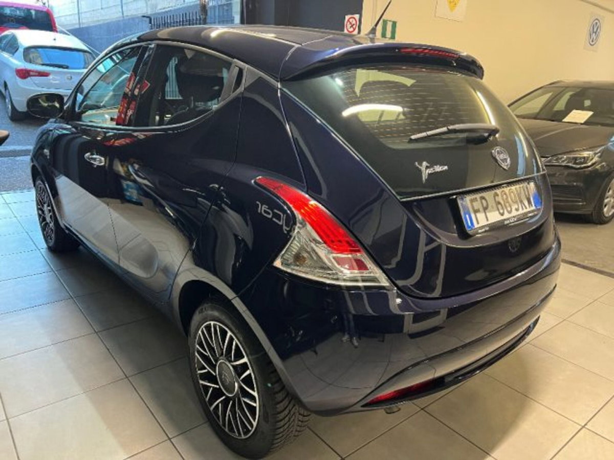 Lancia Ypsilon 1.3 MJT 16V 95 CV 5 porte S&S Gold (5)