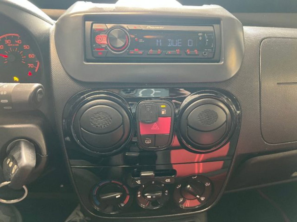 Fiat Qubo 1.4 8V 77 CV Dynamic Natural Power (11)