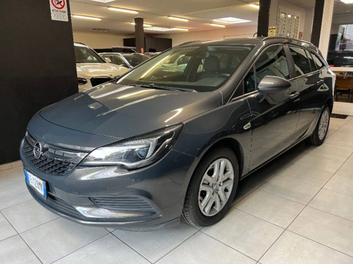 Opel Astra Station Wagon 1.4 100CV Sports Cosmo (2)
