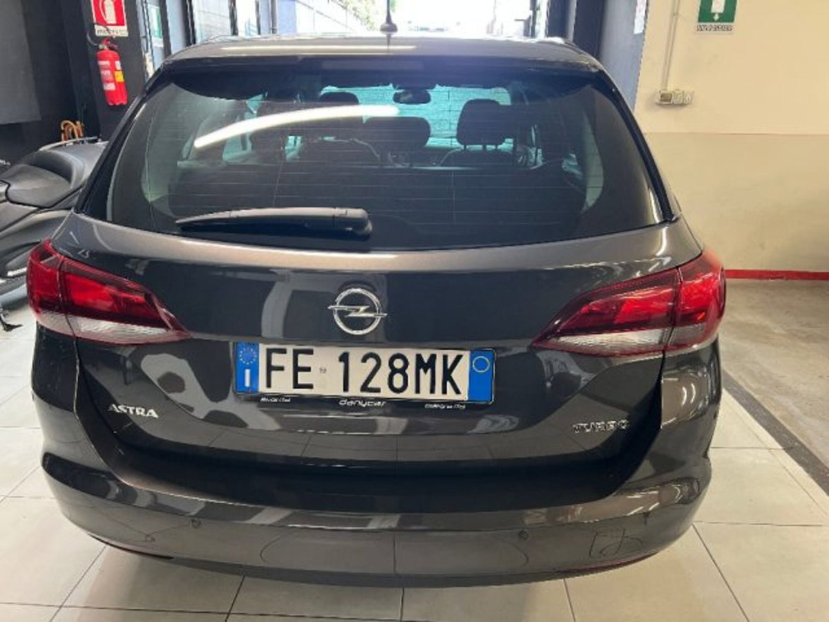 Opel Astra Station Wagon 1.4 100CV Sports Cosmo (6)