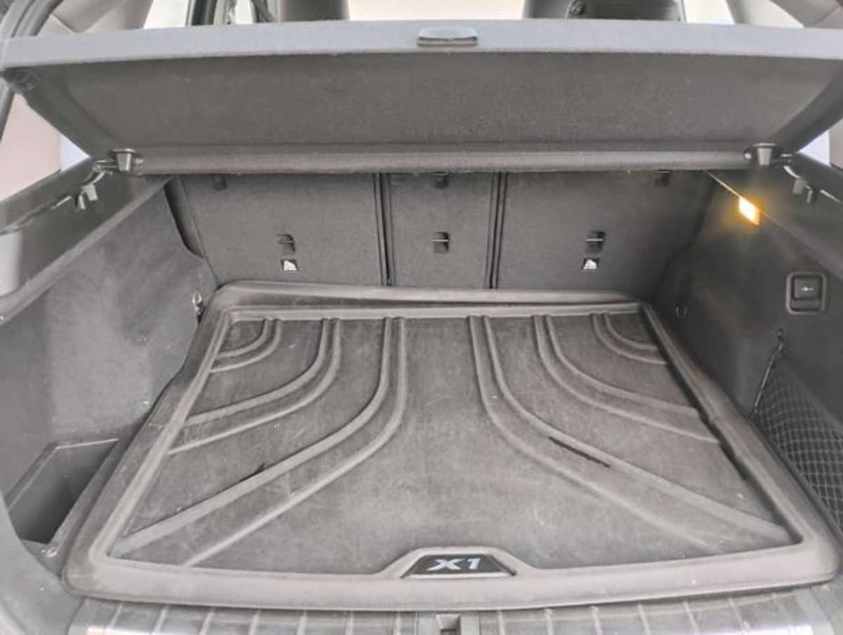 BMW X1 sDrive18i xLine (14)