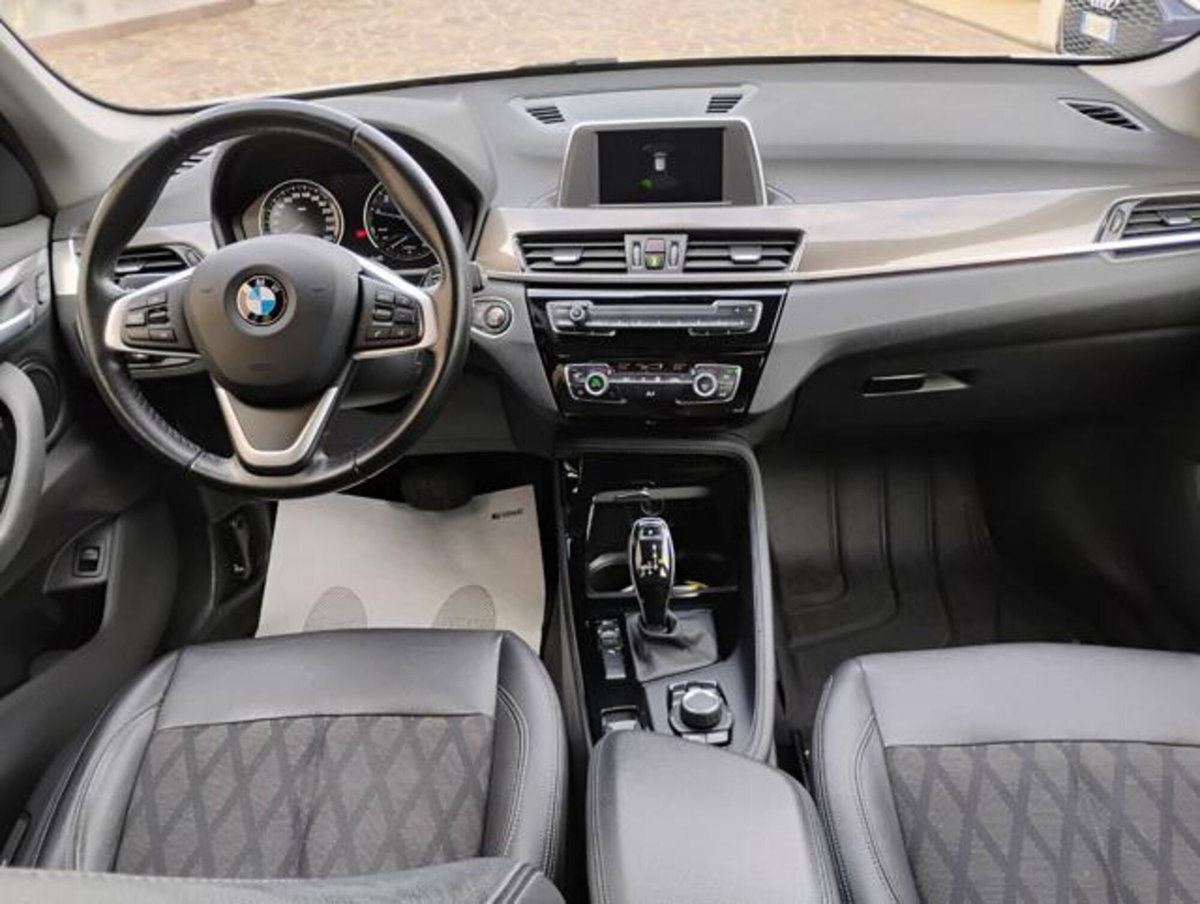 BMW X1 sDrive18i xLine (9)