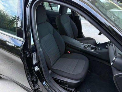Alfa Romeo Giulia 2.2 Turbodiesel 150 CV (10)