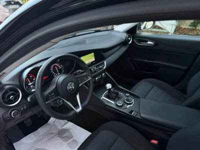 Alfa Romeo Giulia 2.2 Turbodiesel 150 CV (12)