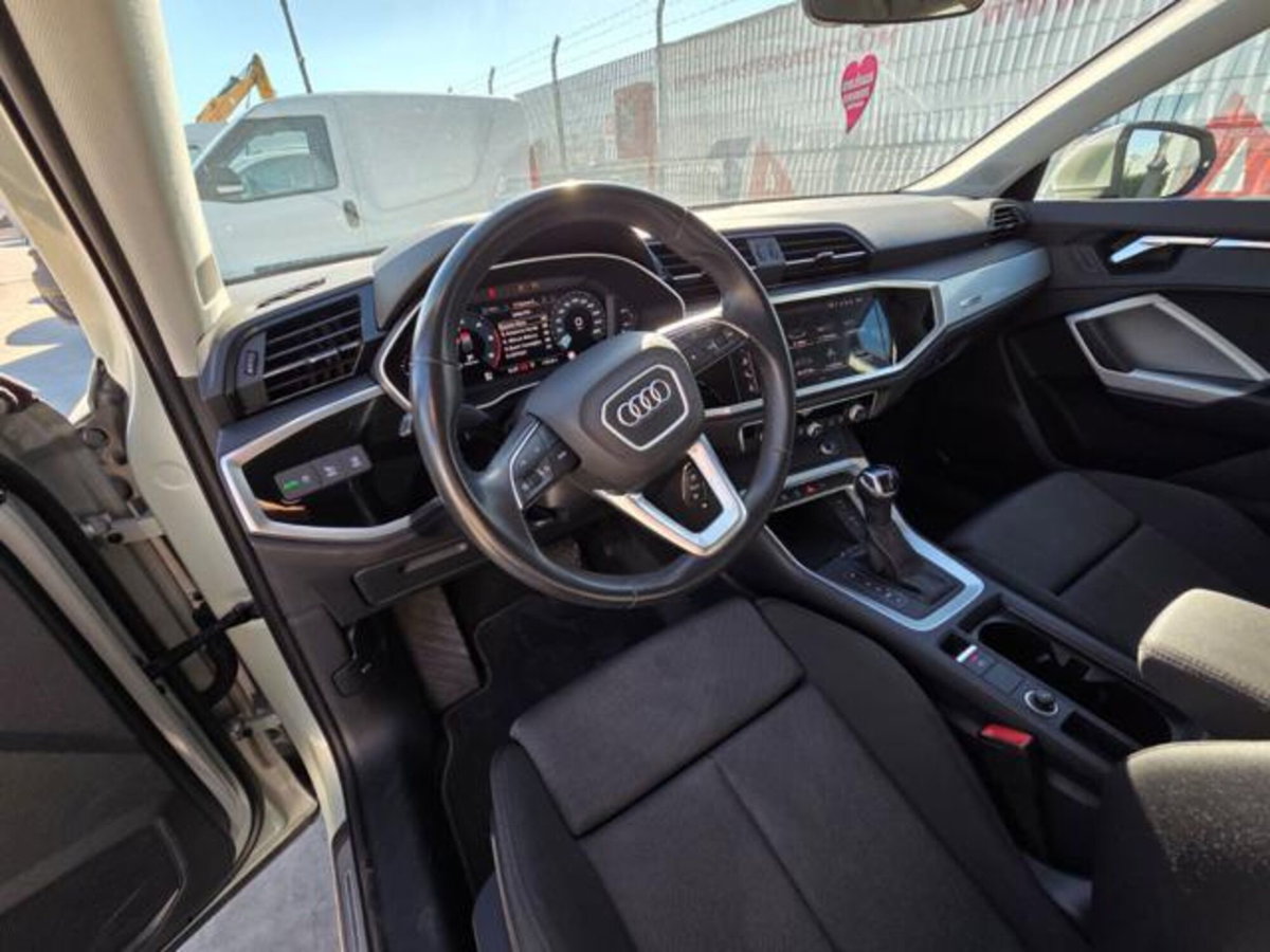 Audi Q3 Sportback 35 TDI quattro S tronic S line edition (11)