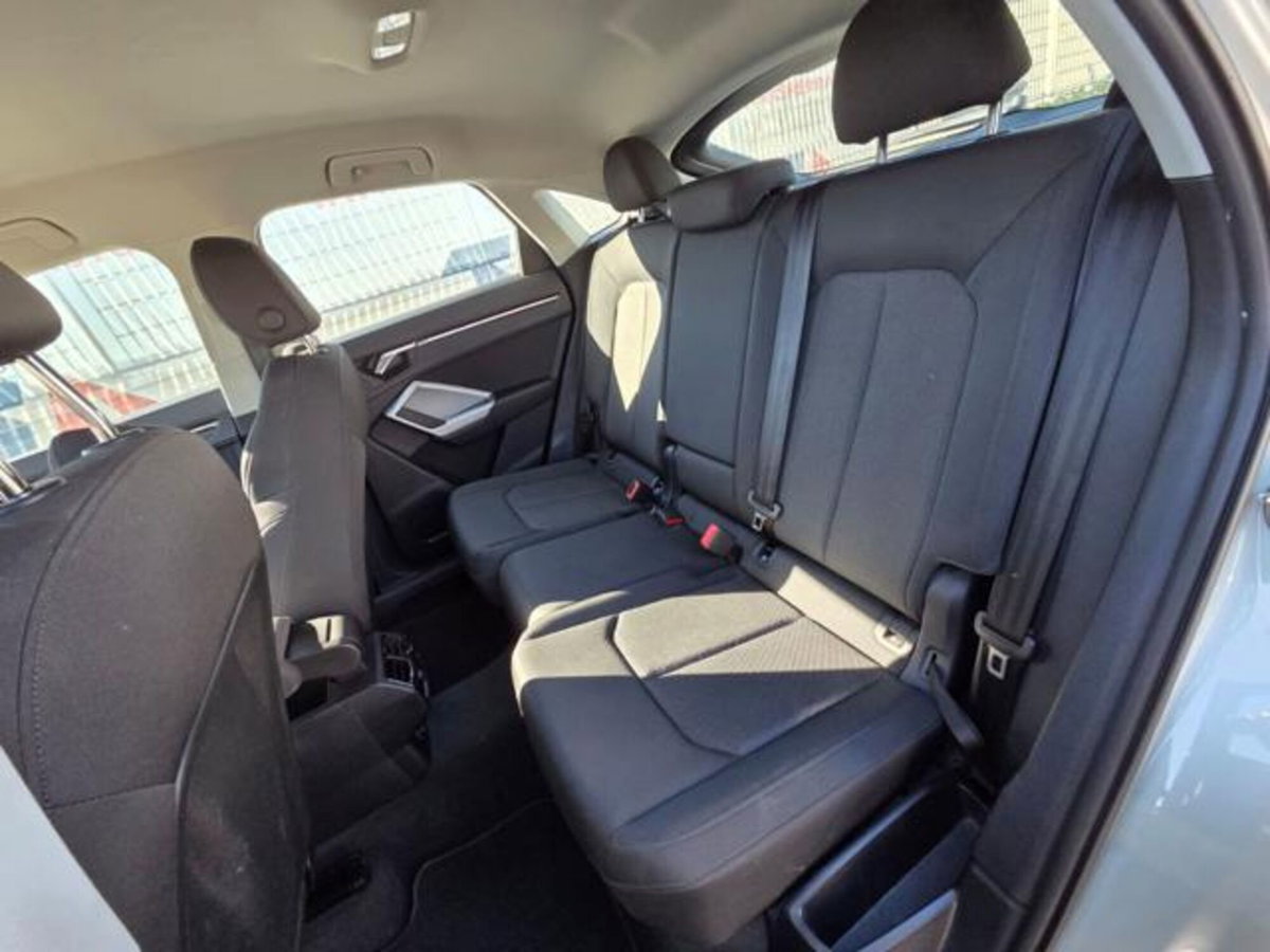 Audi Q3 Sportback 35 TDI quattro S tronic S line edition (12)