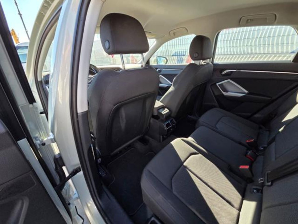 Audi Q3 Sportback 35 TDI quattro S tronic S line edition (13)