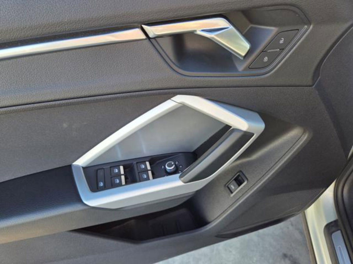 Audi Q3 Sportback 35 TDI quattro S tronic S line edition (20)
