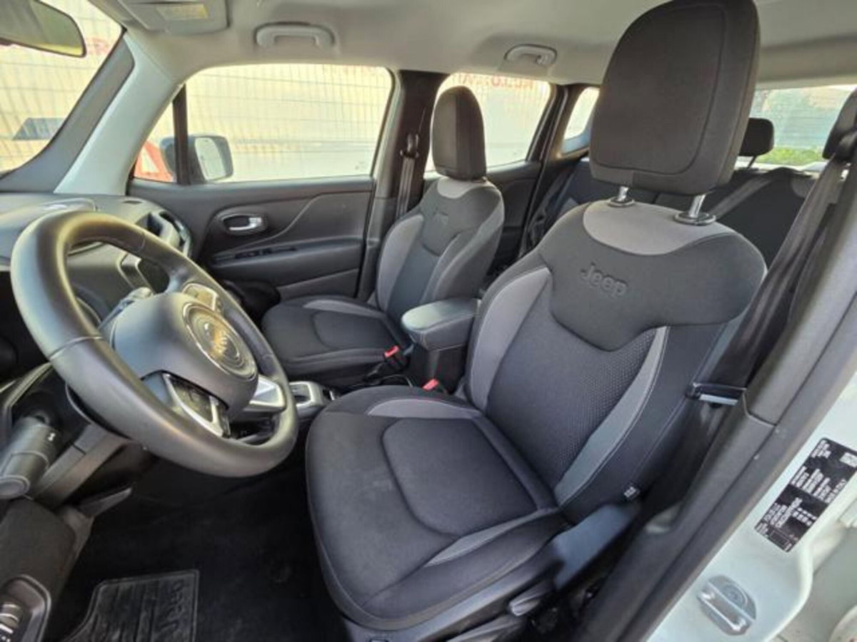 Jeep Renegade 1.5 Turbo T4 MHEV Limited (9)
