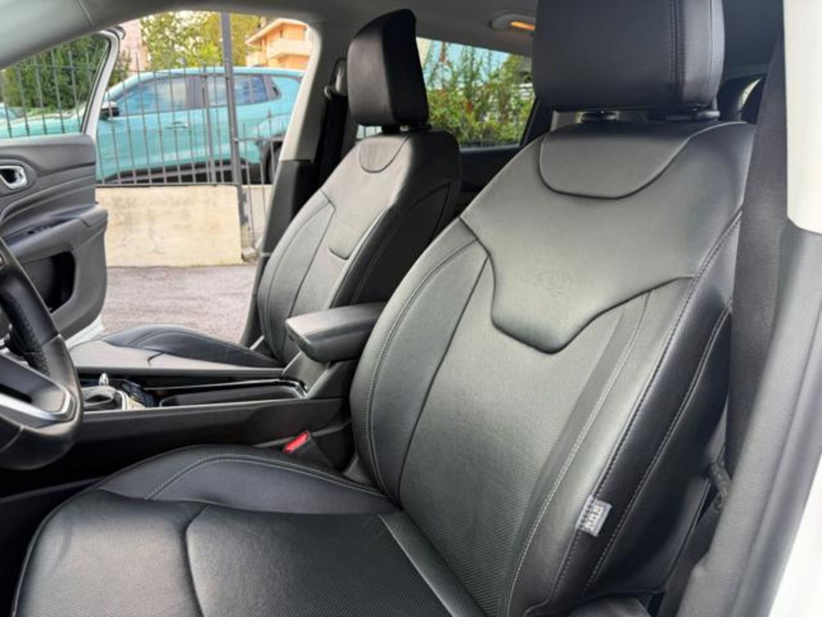 Jeep Compass 1.3 T4 240CV PHEV AT6 4xe Trailhawk (20)