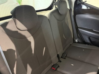 Toyota Aygo 1.0 VVT-i 72 CV 5 porte x-play (14)