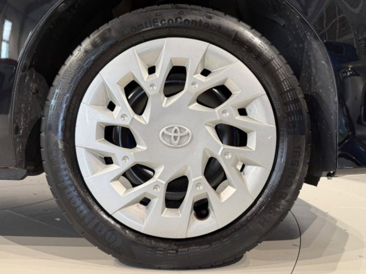 Toyota Aygo 1.0 VVT-i 72 CV 5 porte x-play (15)