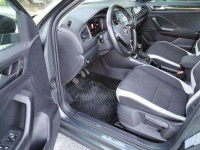 Volkswagen T-Roc 1.6 TDI SCR Advanced BlueMotion Technology (16)
