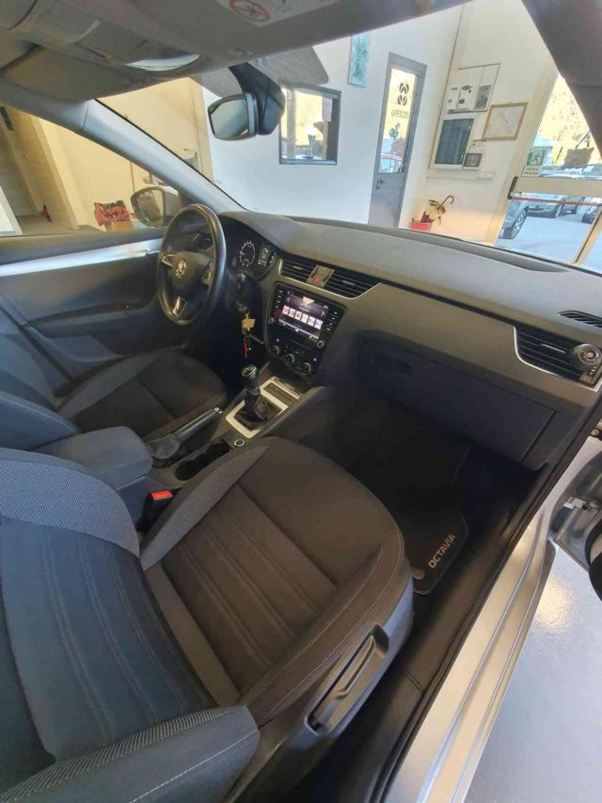 Skoda Octavia Station Wagon 1.6 TDI CR 115 CV Wagon Executive (8)