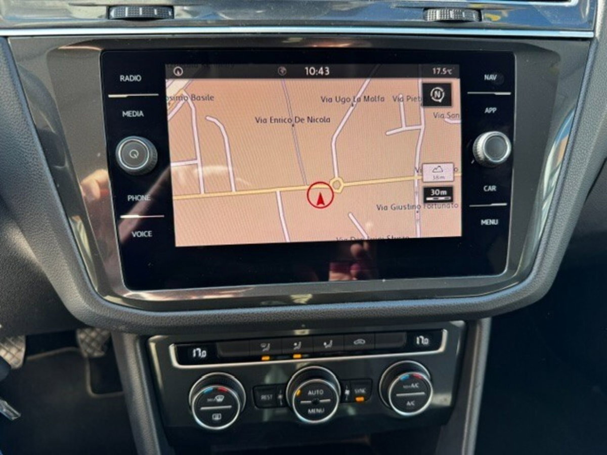 Volkswagen Tiguan 1.6 TDI SCR Style BlueMotion Technology (18)