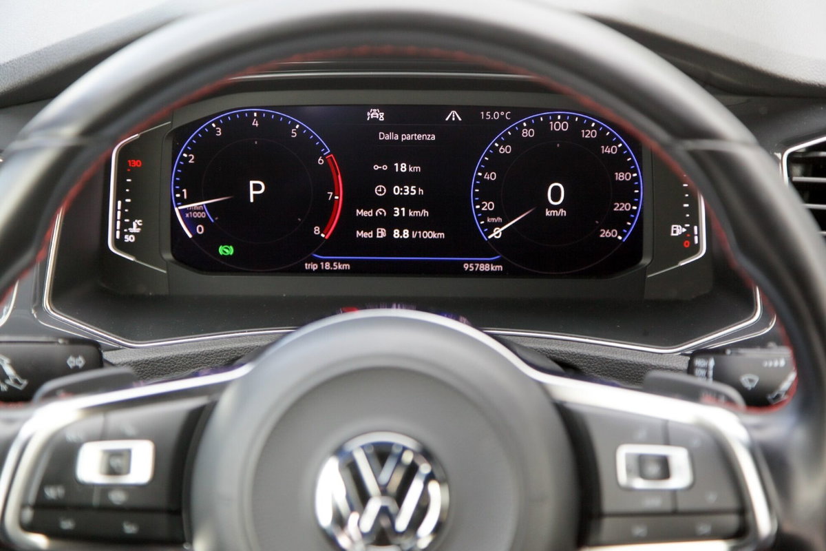 Volkswagen T-Roc 1.5 TSI ACT Sport BlueMotion Technology (14)