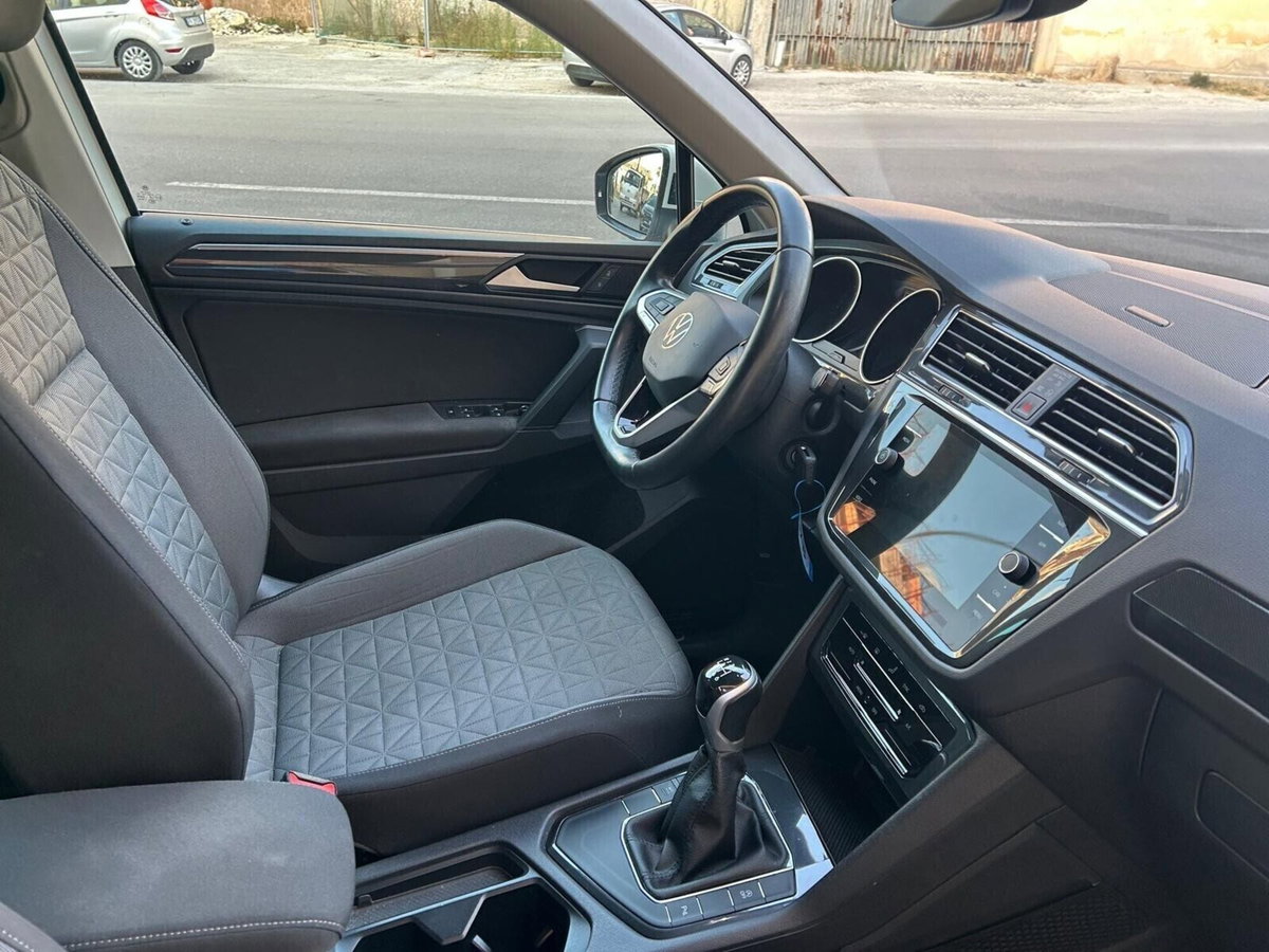 Volkswagen Tiguan 2.0 TDI SCR Life (8)