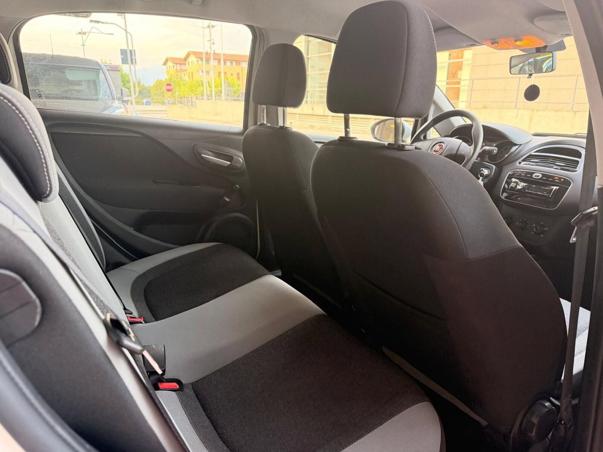 Fiat Punto 1.2 8V 5 porte Easy (10)