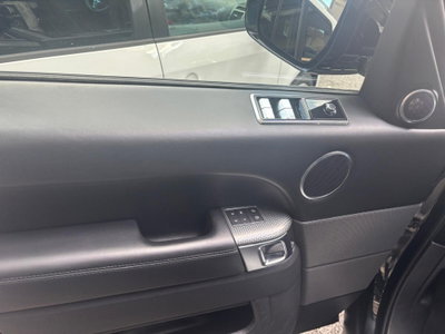 Land Rover Range Rover Sport 3.0 TDV6 HSE Dynamic (10)