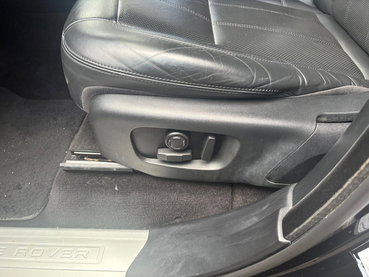 Land Rover Range Rover Sport 3.0 TDV6 HSE Dynamic (9)