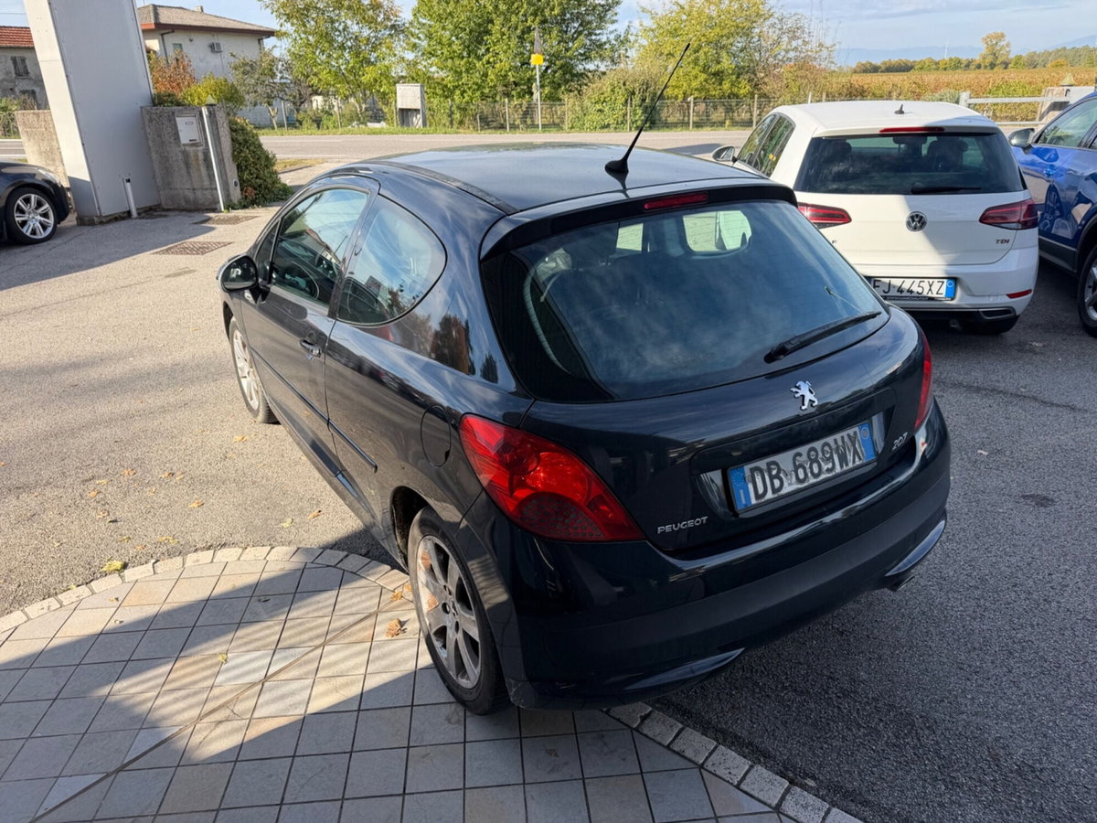 Peugeot 207 109CV 3p. XSI (6)