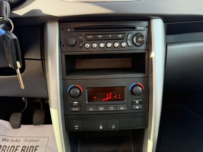 Peugeot 207 109CV 3p. XSI (9)