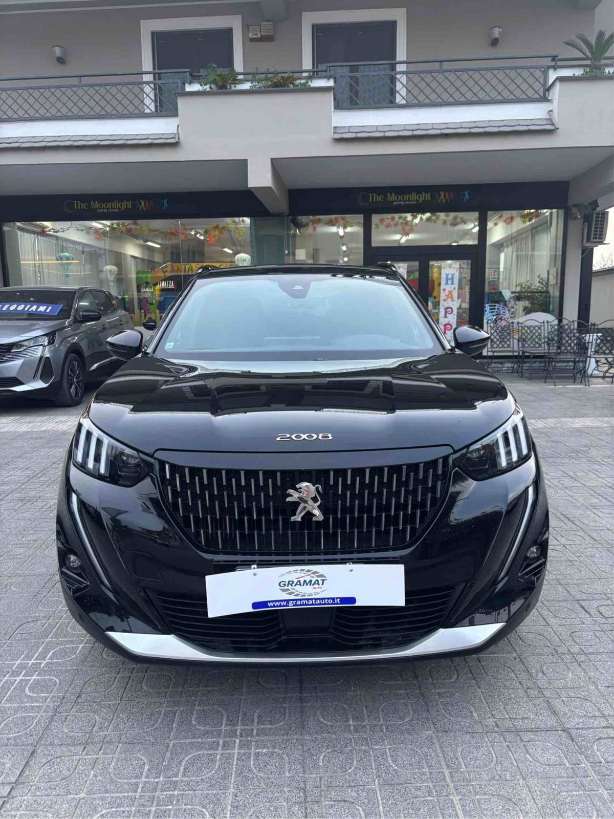 Peugeot 2008 PureTech 130 S&S EAT8 GT Pack (2)