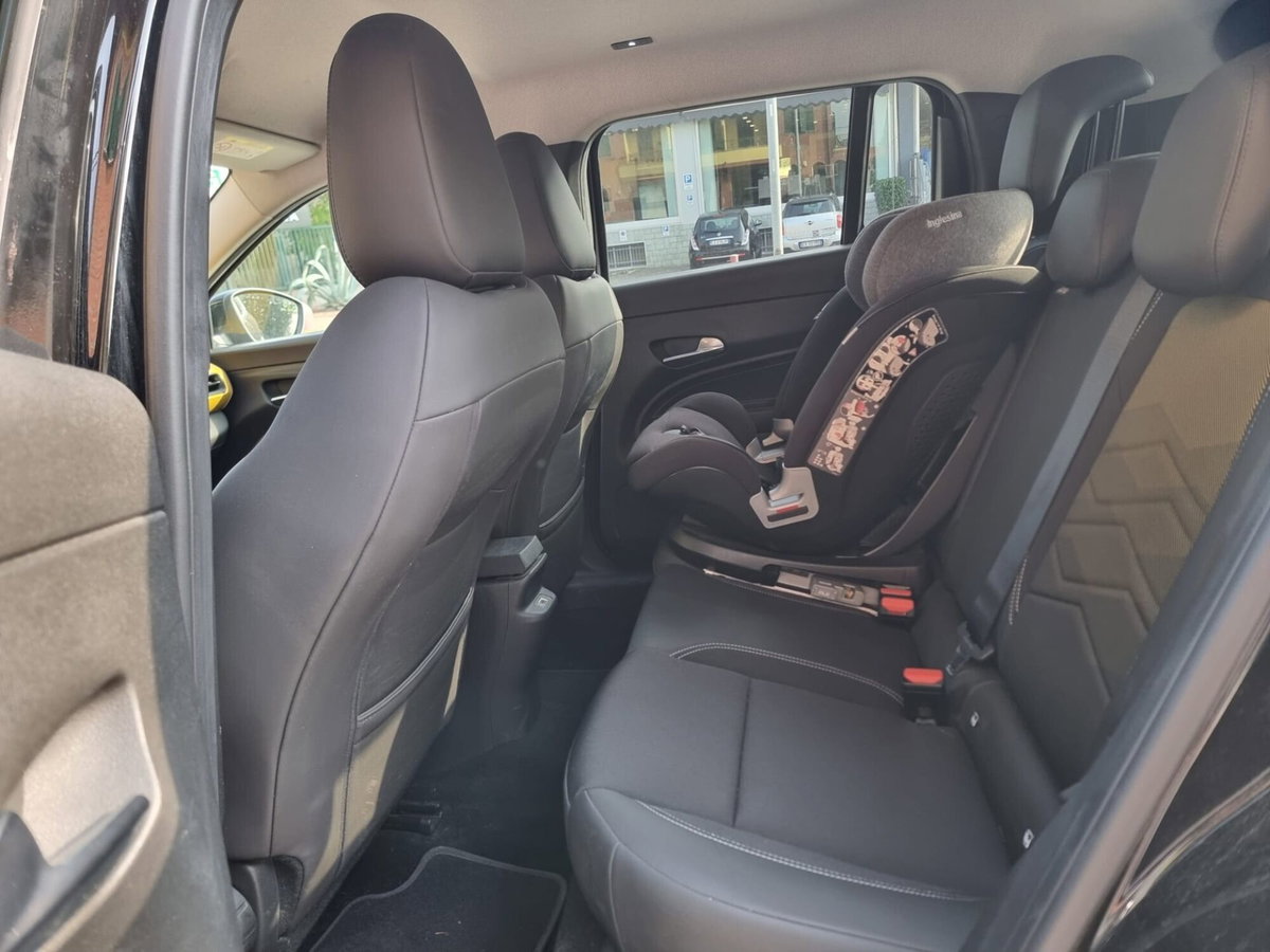 Jeep Avenger 1.2 turbo Summit fwd 100cv (16)
