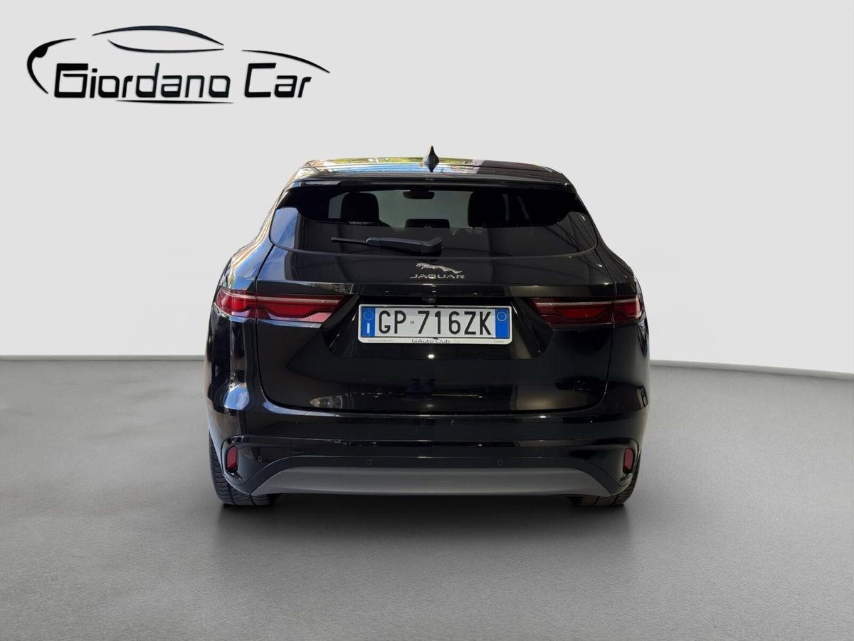 Jaguar F-Pace 2.0 D 163 CV AWD aut. R-Dynamic S (6)