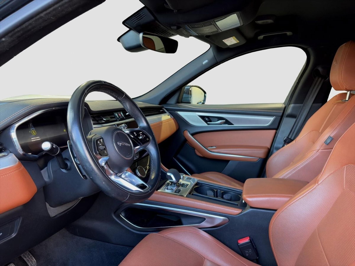 Jaguar F-Pace 2.0 D 163 CV AWD aut. R-Dynamic S (9)
