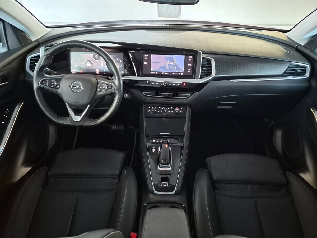 Opel Grandland 1.5 diesel Ecotec aut. Ultimate (2)