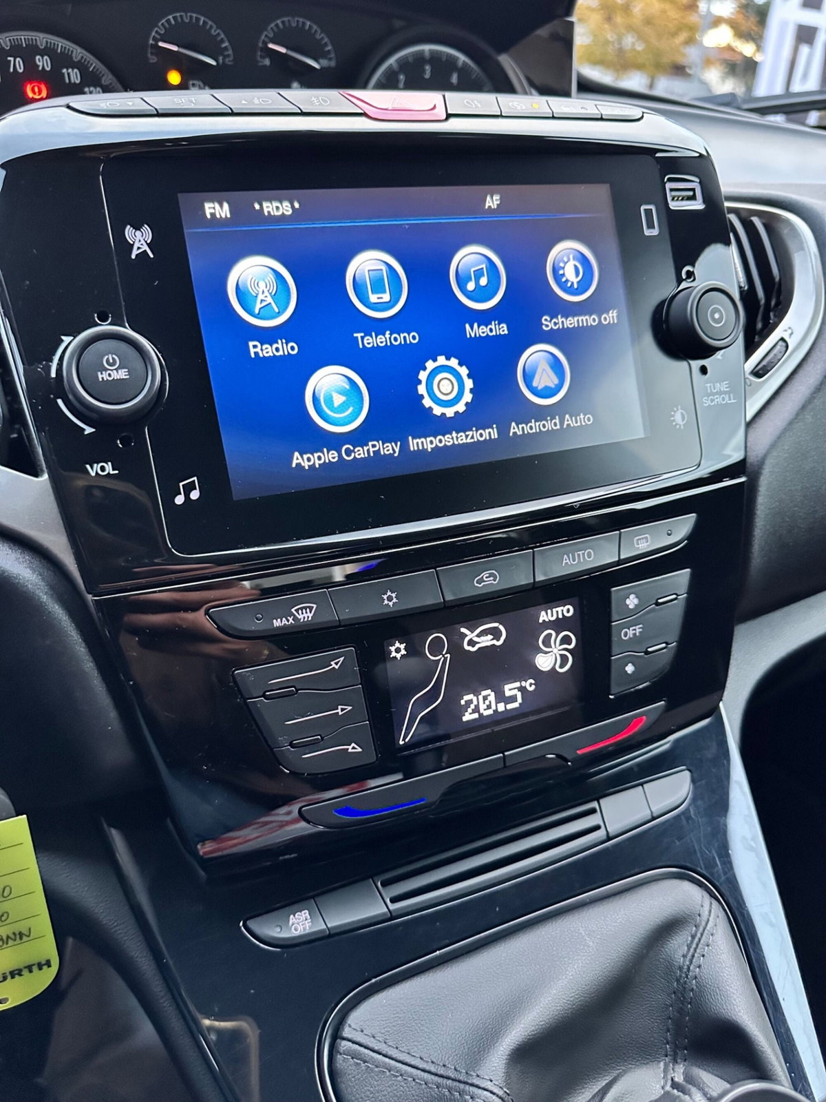 Lancia Ypsilon 1.0 FireFly 5 porte S&S Hybrid Silver Plus (18)