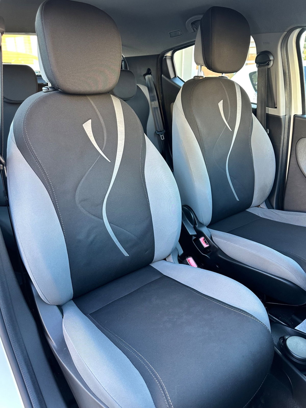 Lancia Ypsilon 1.2 69 CV 5 porte Silver (12)