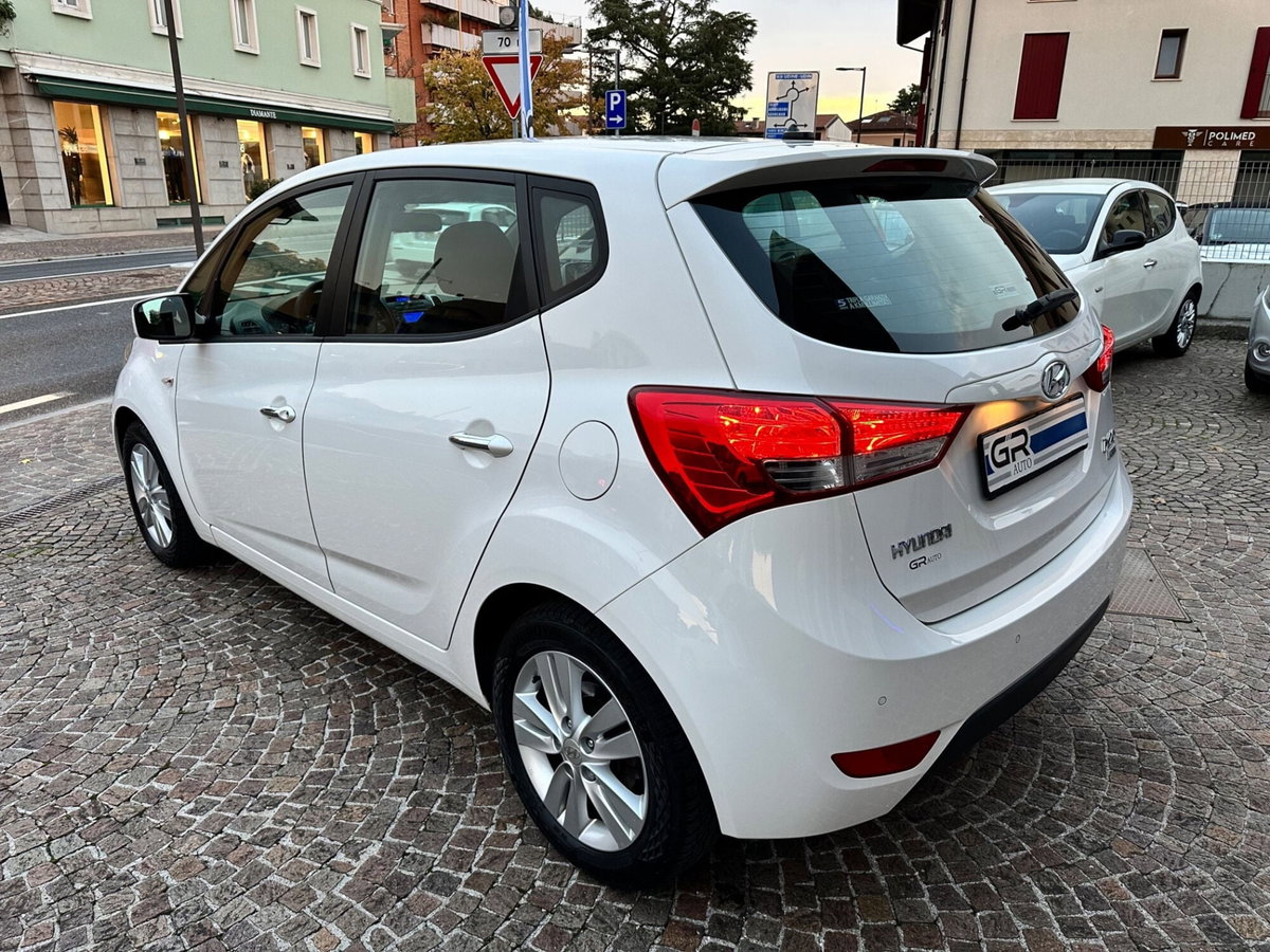 Hyundai ix20 1.6 CRDI 115 CV Style (6)