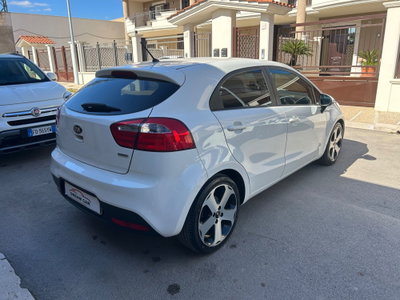 Kia Rio 1.4 CRDi 5p. Cool (12)