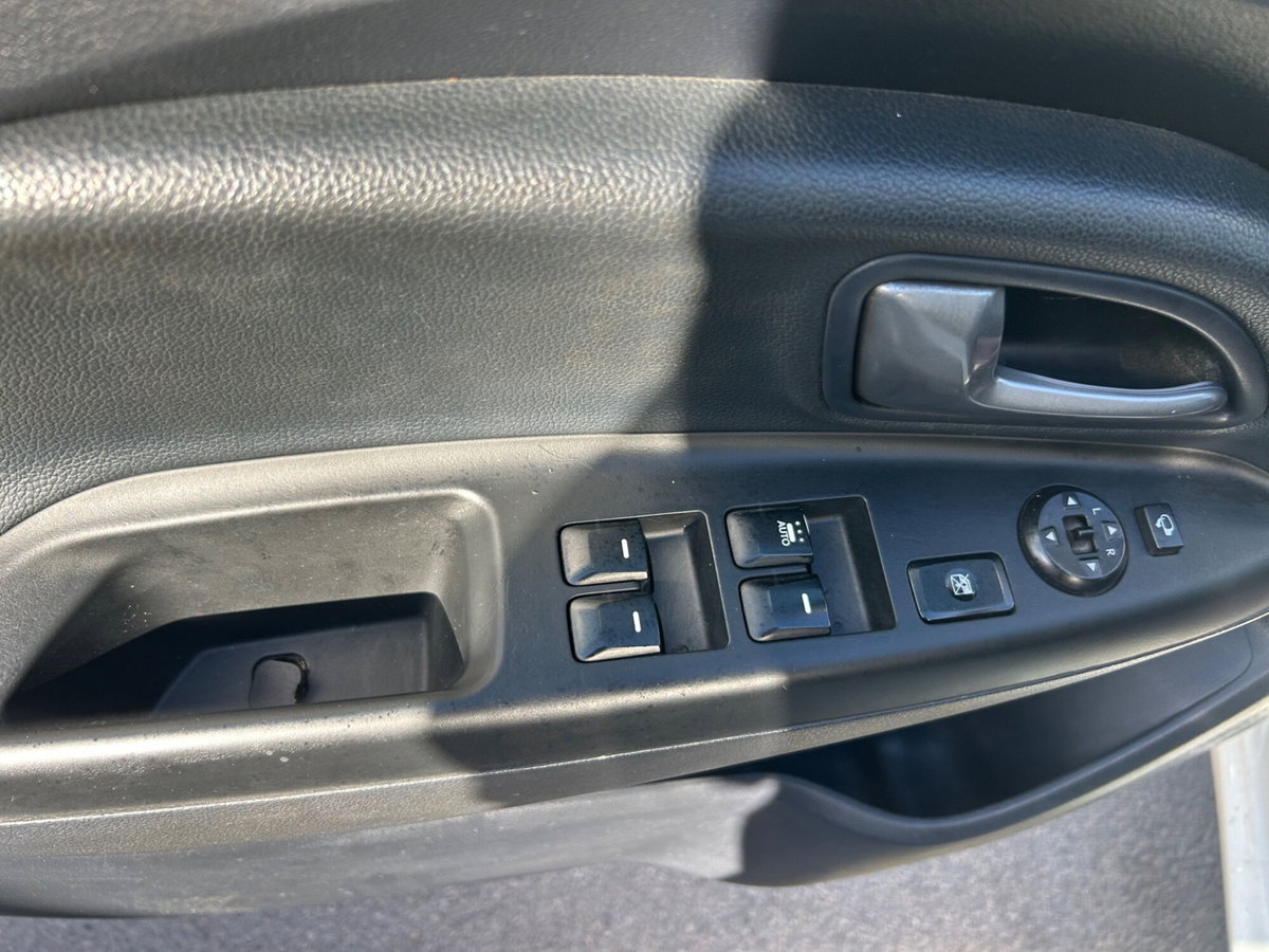 Kia Rio 1.4 CRDi 5p. Cool (16)