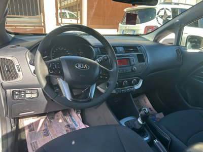Kia Rio 1.4 CRDi 5p. Cool (19)