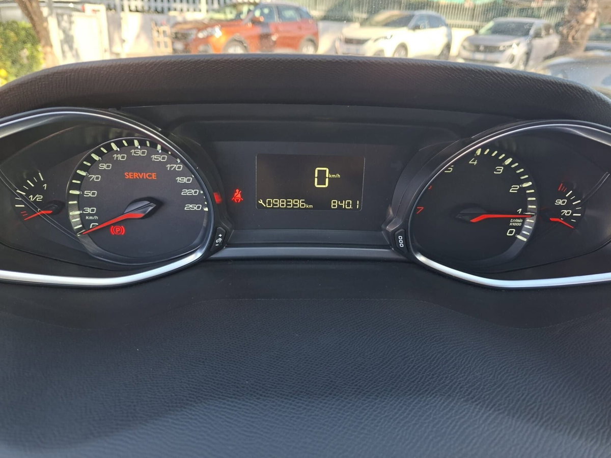 Peugeot 308 PureTech Turbo 110 S&S Active Pack (13)