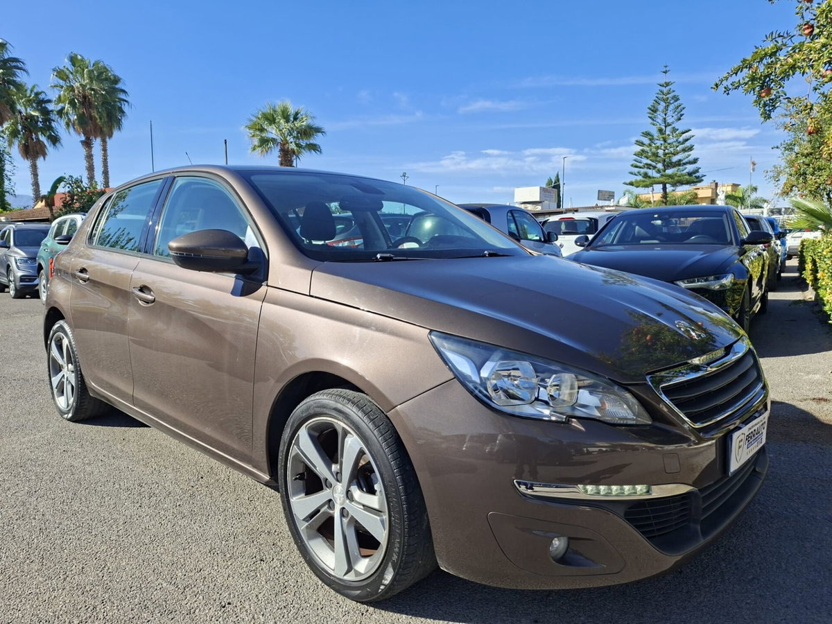 Peugeot 308 PureTech Turbo 110 S&S Active Pack (2)