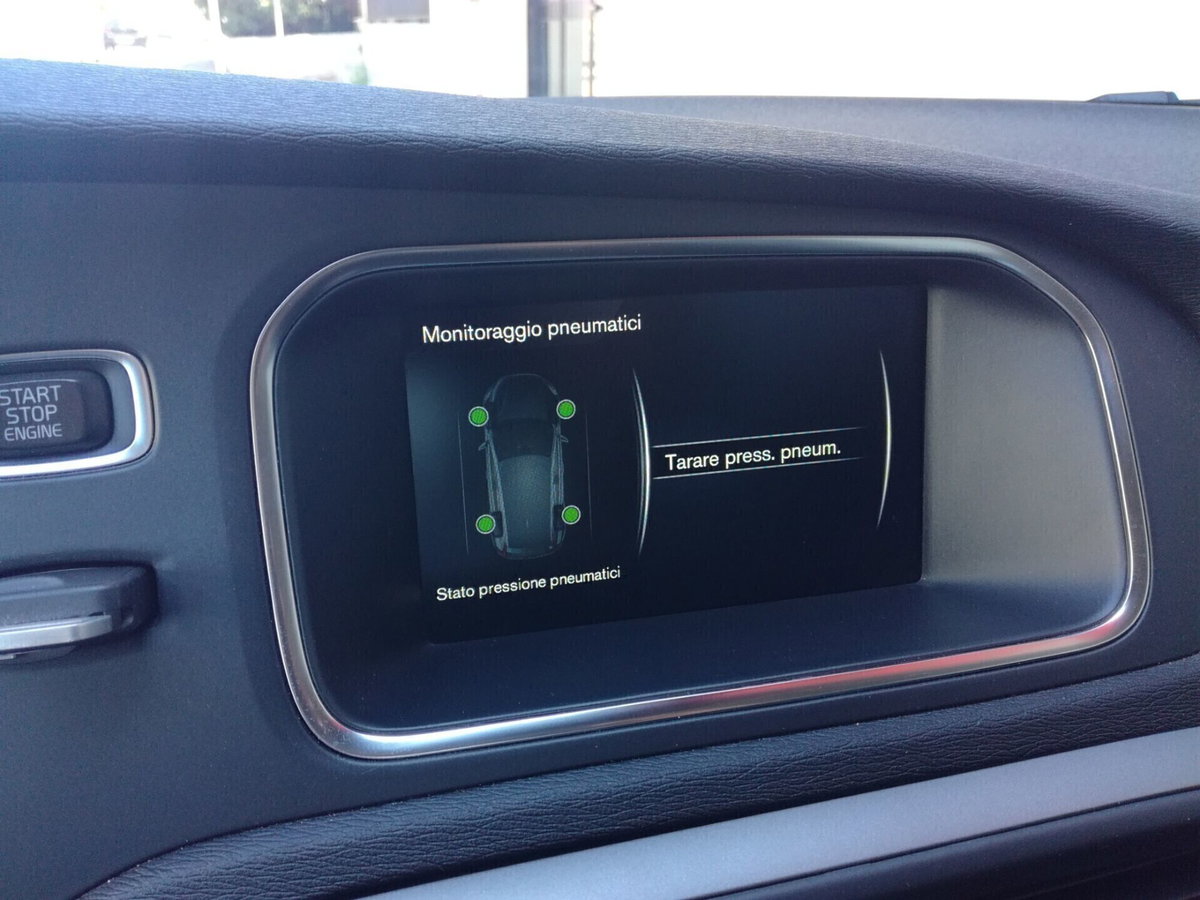 Volvo V60 D2 Geartronic Dynamic Edition (11)