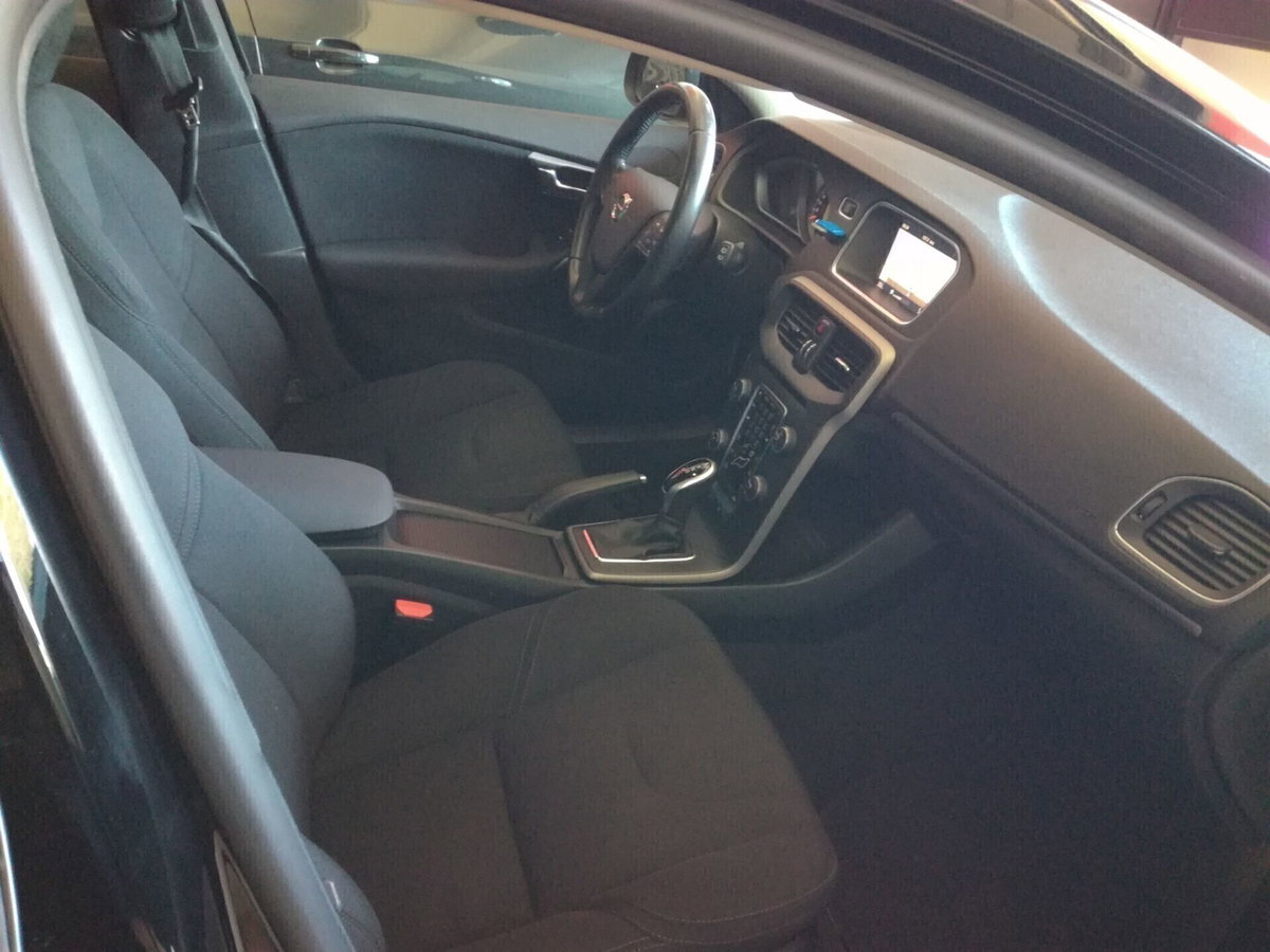 Volvo V60 D2 Geartronic Dynamic Edition (19)