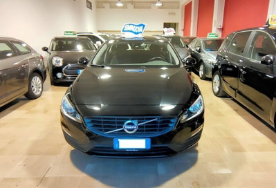 Volvo V60 D2 Geartronic Dynamic Edition (3)
