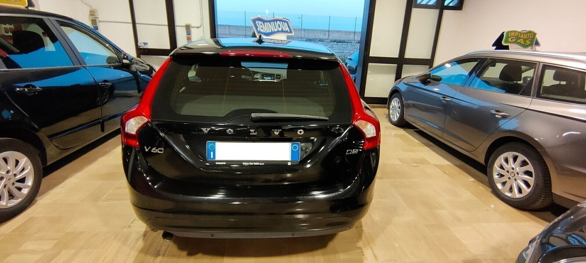Volvo V60 D2 Geartronic Dynamic Edition (7)