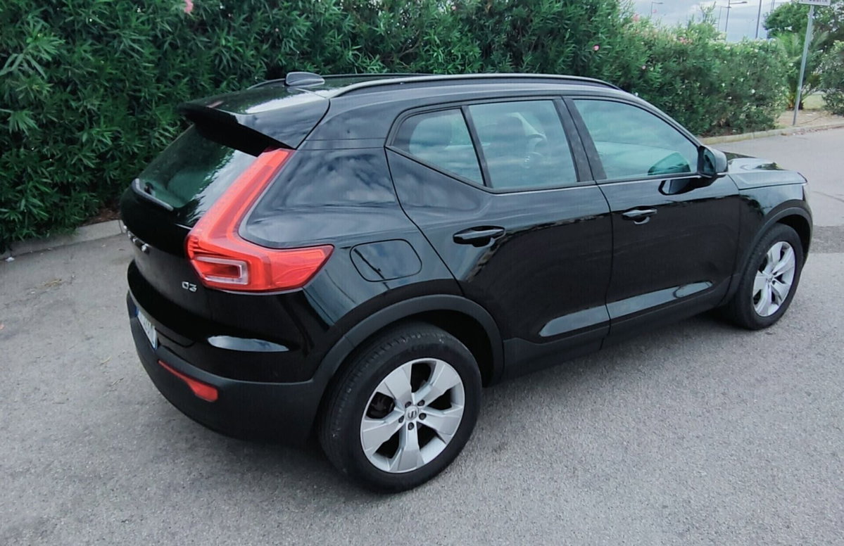 Volvo XC40 D3 AWD Business (18)